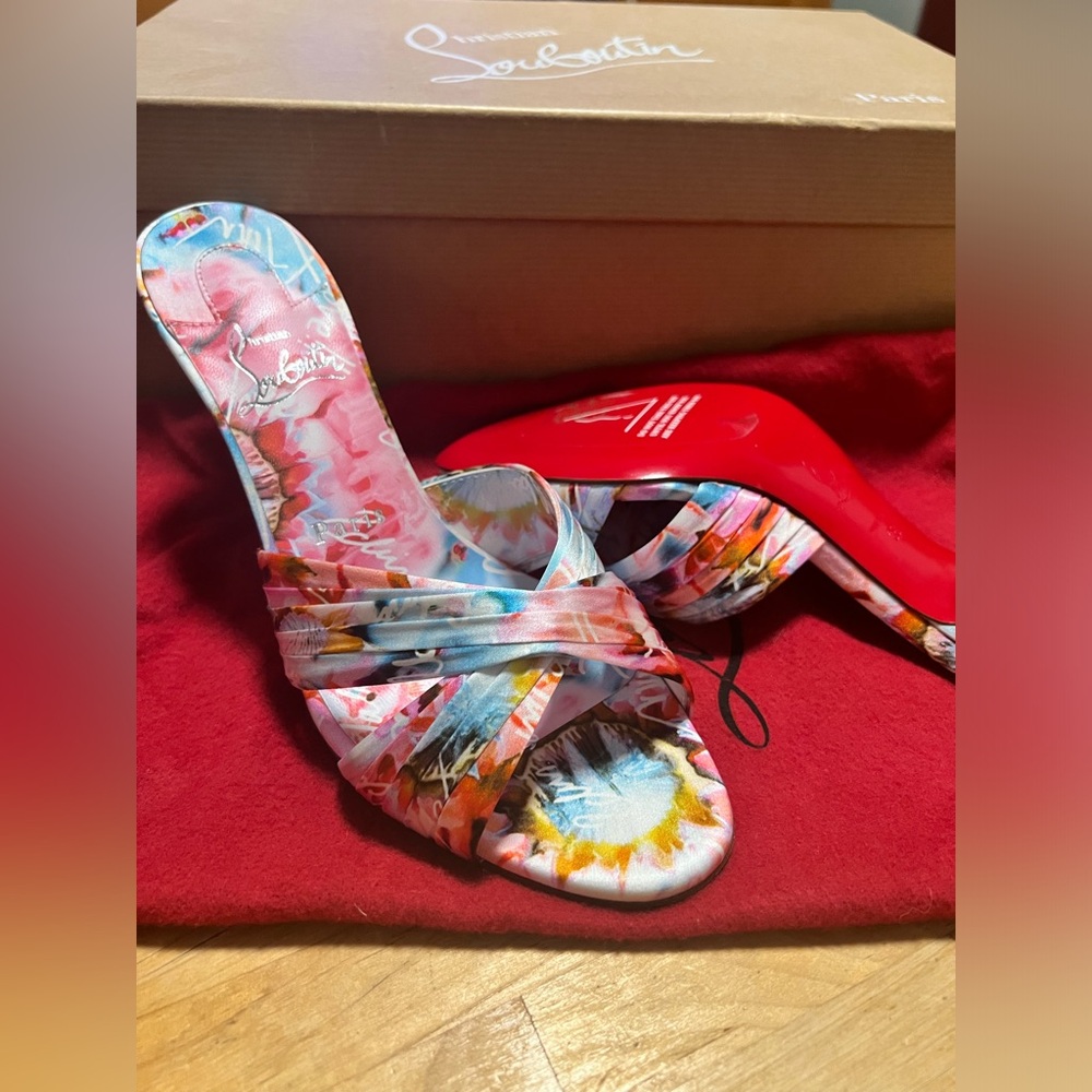 Louboutin Nicole is back 85